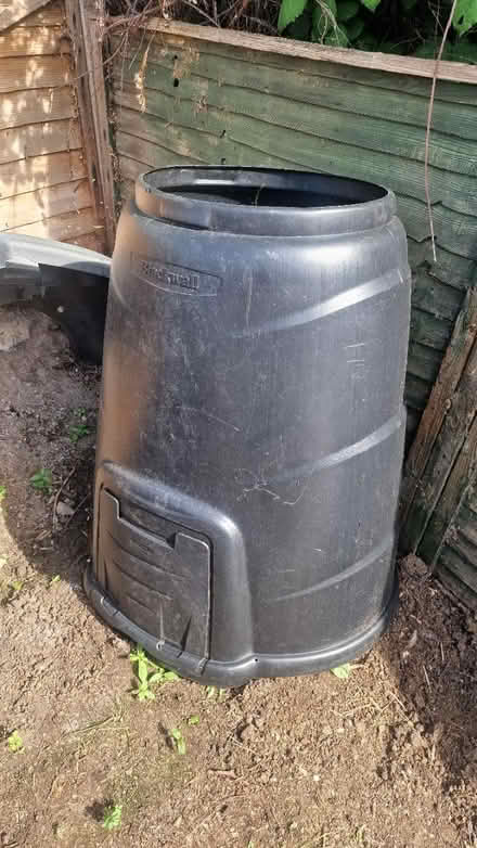 Photo of Compost bin lid (DT9) #2