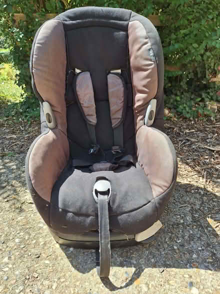Photo of free Car seat for up to 15Kg (Shinfield RG2) #1