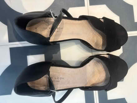 Photo of free Size 7 black sandals (Balham, SW12) #1