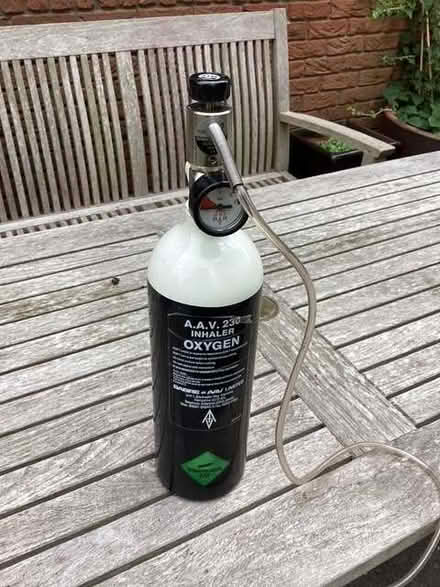 Photo of free Old non-functioning oxygen cylinder (Brooke NR15) #1