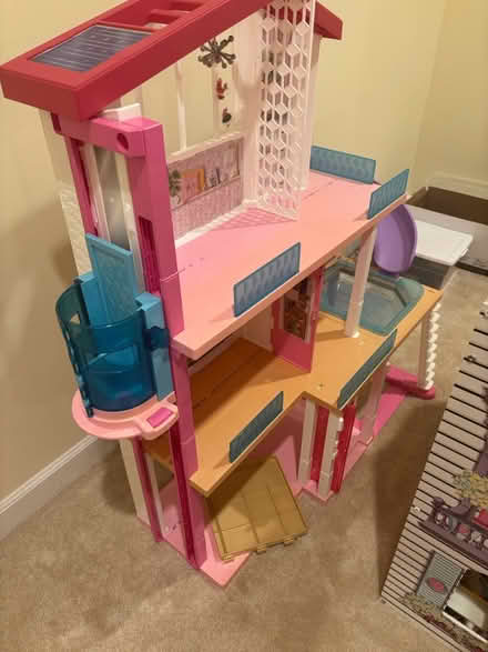 Photo of free Barbie stuff (Silcott and Paxson in PVille) #1