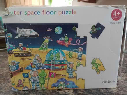 Photo of free Children's jigsaw puzzle (Welwyn Garden City, AL8) #1
