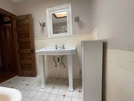 Photo of free console sink - 36" l, 22"w, 36"h (D St. and 6th St. NE) #1