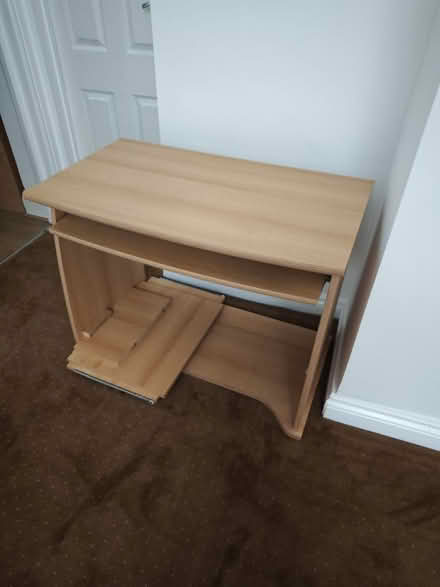 Photo of free Computer table / desk (Harrow HA3) #1