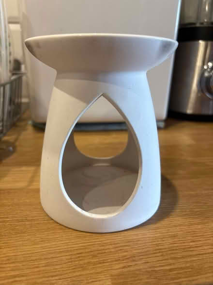 Photo of free Yankee Wax melt golder (SK1 millgate) #1