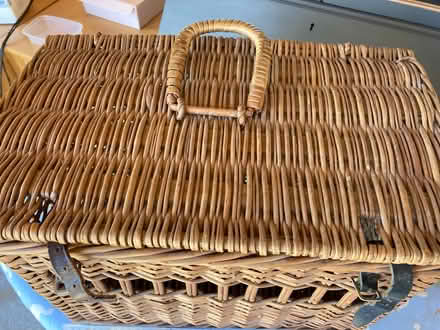 Photo of free Wicker pet carrier (South Ockendon RM15) #2