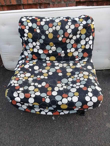 Photo of free Bed/chair (Woodside SE25) #1