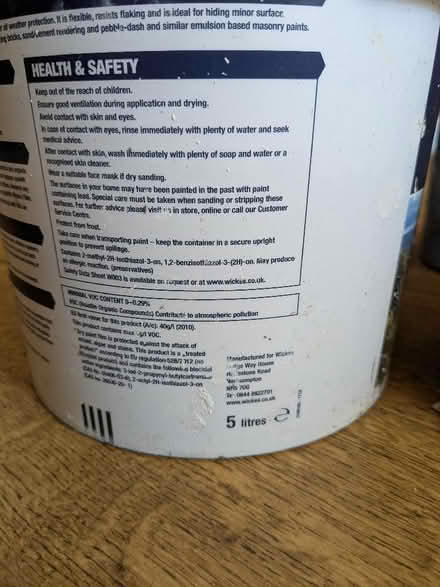 Photo of free Textured masonry paint white (Hove Green BN3) #2