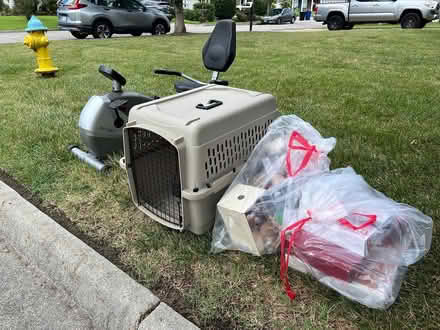 Photo of free Dog crate, exercise bike,misc items (Glenwood/Salem) #2
