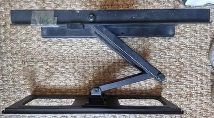 Photo of free Tv wall mount bracket (Lewisham SE13) #1