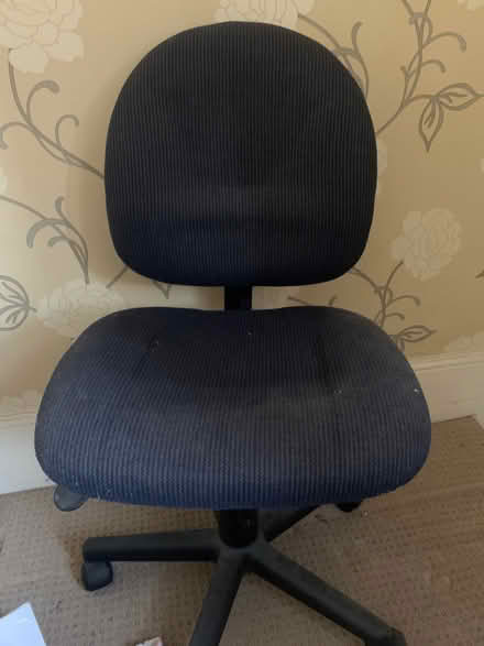 Photo of free Office desk chair (Abbey Wood SE2) #1