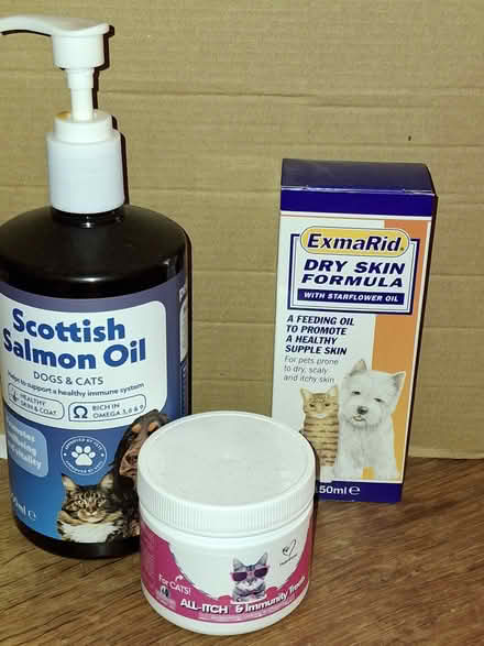 Photo of free Cat/Dog Dry Skin Treatments (Locks Heath SO31) #1