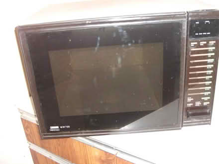 Photo of free microwave (Langley Slough SL3) #1