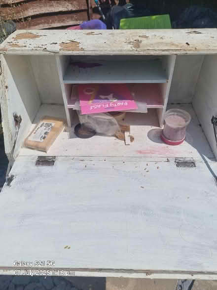 Photo of free Bureau (Chislehurst BR5) #1