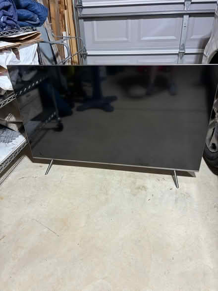 Photo of free Flat screen TV, 55" diag (Sauganash south of Rogers Ave) #1
