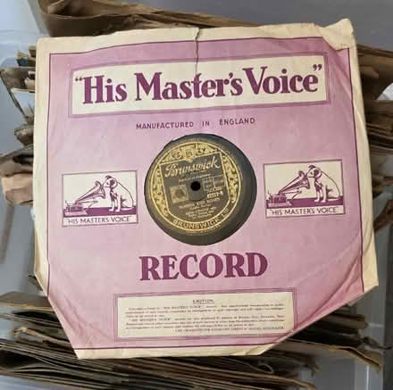 Photo of free Shellac Gramophone Records 78s (Woodford IG8) #3