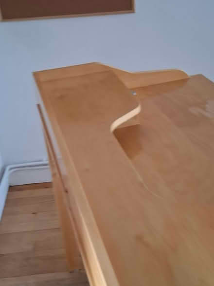 Photo of free Desk (Dundrum) #4