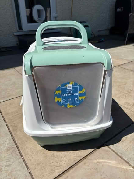 Photo of free Cat litter tray (KT17) #1