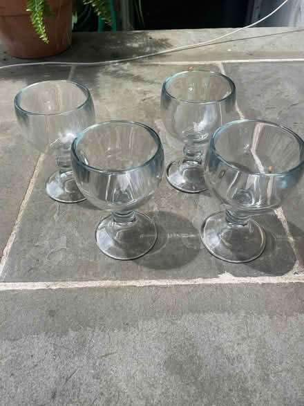 Photo of free 4 ice cream sundae glasses (Reading, off West st) #1