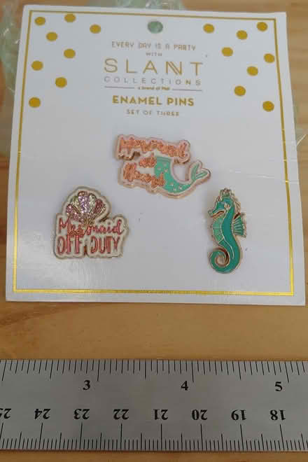 Photo of free Mermaid/Ocean Themed Pins (94087) #1