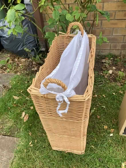 Photo of free Washing basket wicker (Milton Malsor) #1