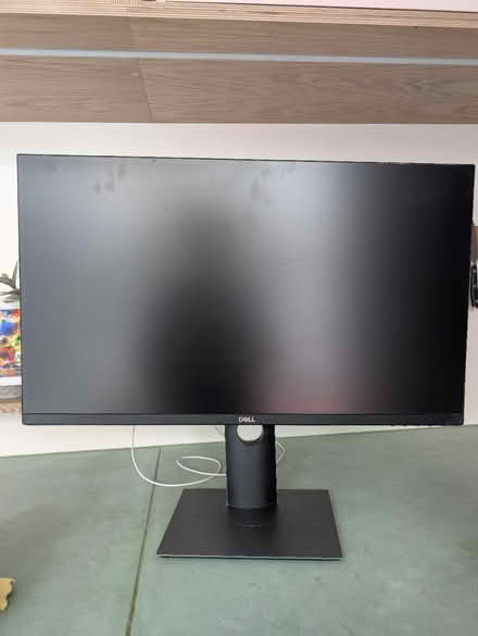 Photo of free Dell Monitor (Bethnal Green E2) #1