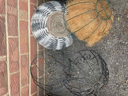 Photo of free Hanging baskets (Northchurch HP4) #1