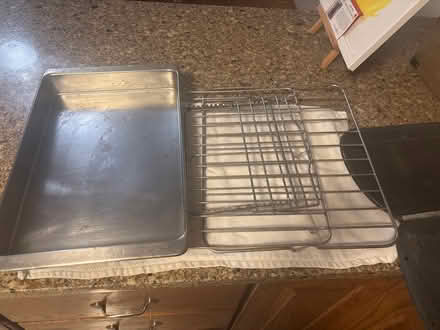 Photo of free Kitchen pans & things (Glen Burnie) #1