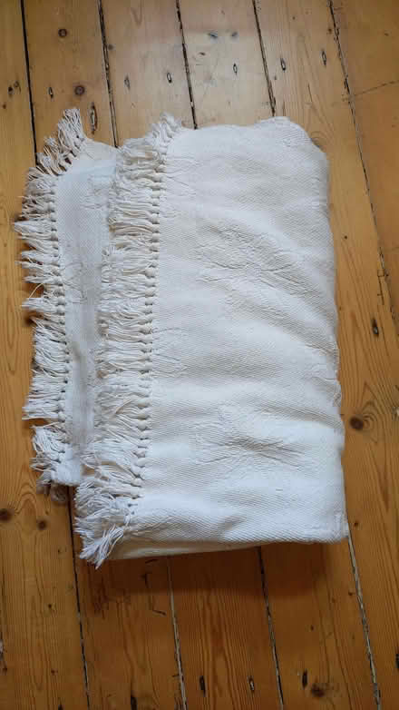 Photo of free Decorating rug (Priestthorpe BD16) #1