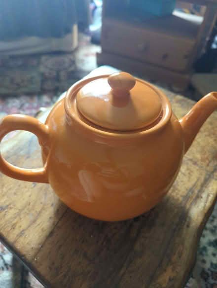Photo of free Large Orange Teapot (Matlock DE4) #1