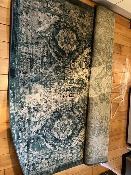 Photo of free Rug (Glenrothes KY6) #1