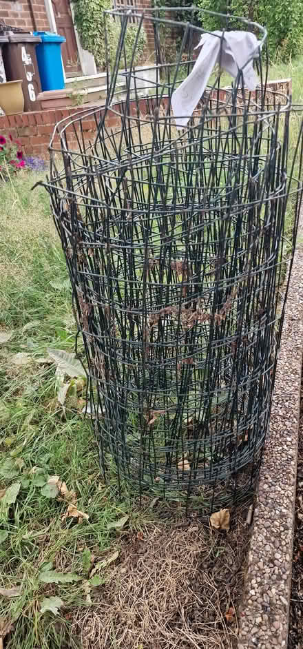 Photo of free Wire netting 4m + used (Lowedges S8) #1
