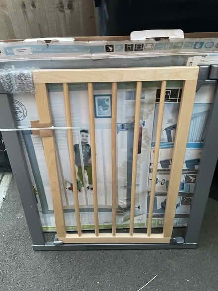 Photo of free Lindam child gate (Wokingham, RG41) #1