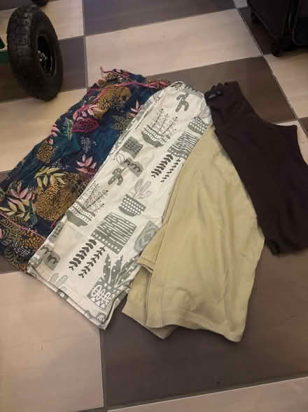 Photo of free Size 14 (East dulwich SE22) #1