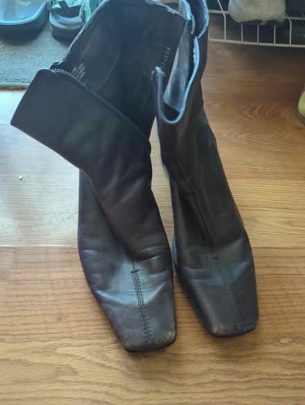 Photo of free Nine west leather sz 8 boot (Sunnyvale) #1