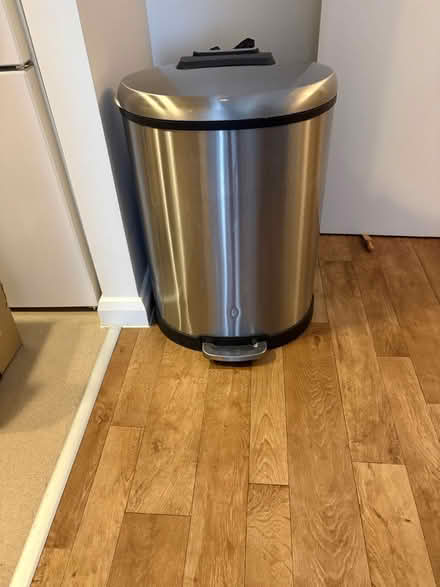 Photo of free Kitchen Bin (Islington Green (N1)) #1