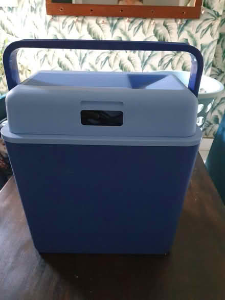 Photo of free 24L coolbox (Aldershot GU12) #1
