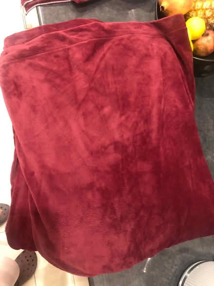 Photo of free King duvet set red wine (Cavendish DE23) #1