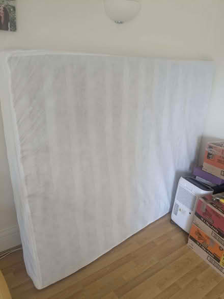 Photo of free King Size mattress (1.50x2m) (Drayton Park N7) #2