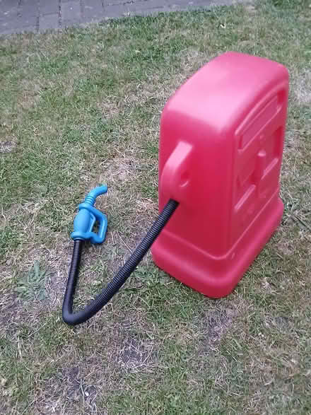 Photo of free Little Tikes - Child's Toy Petrol Pump (Leytonstone E11) #2