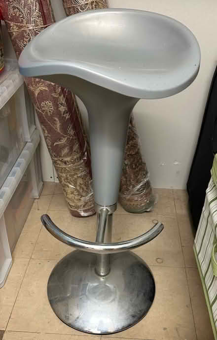 Photo of free Stool (Eynsham OX29) #1