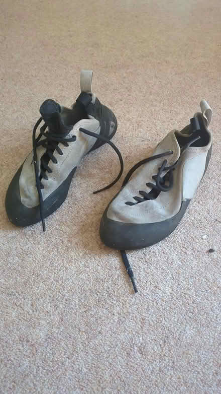 Photo of free Climbing shoes (OX4) #1