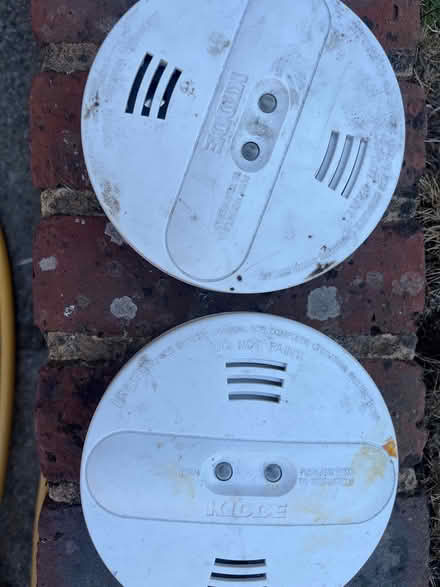 Photo of free 2 Fire alarms (Shooters Hill SE18) #1