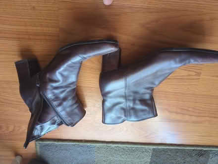 Photo of free Nine west leather sz 8 boot (Sunnyvale) #2