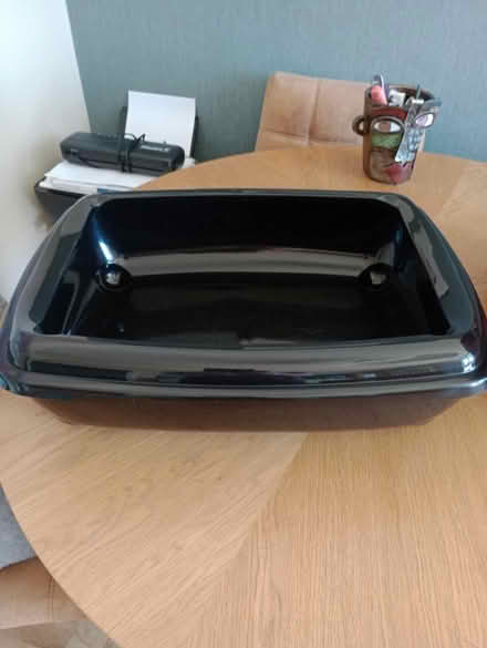 Photo of free Cat litter tray (Park Drive TN34) #2