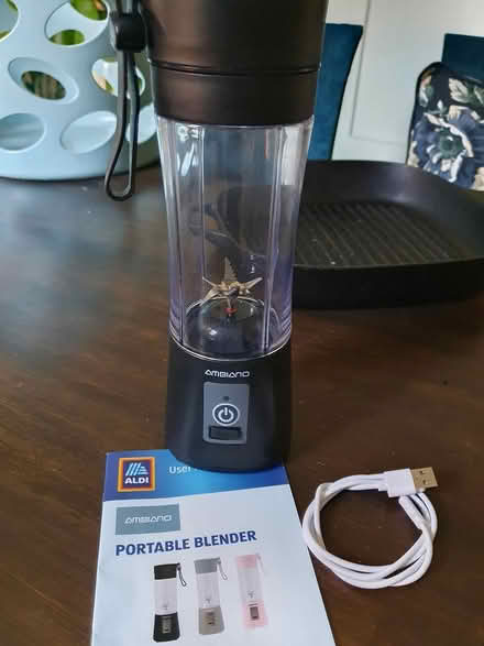 Photo of free Portable blender (Aldershot GU12) #1