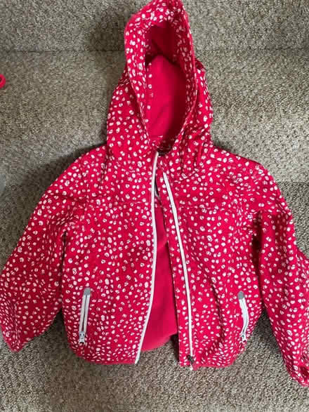Photo of free Small bag of girls’ clothes 5-7yr (Ladywell SE4) #2