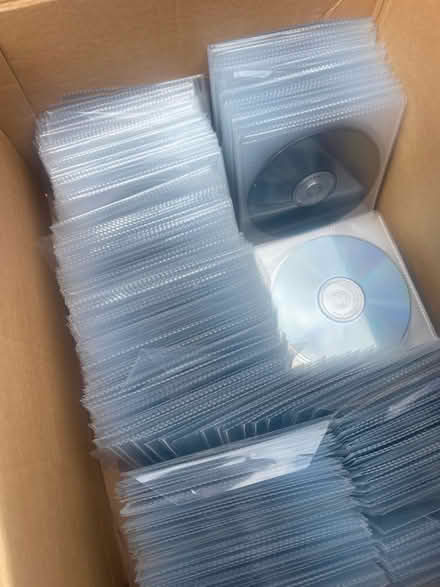 Photo of free Brand new 650mb 74 min CD-RW (Chesham HP5) #2