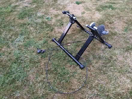 Photo of free Bicycle trainer (adult) (batchworth HA6) #4