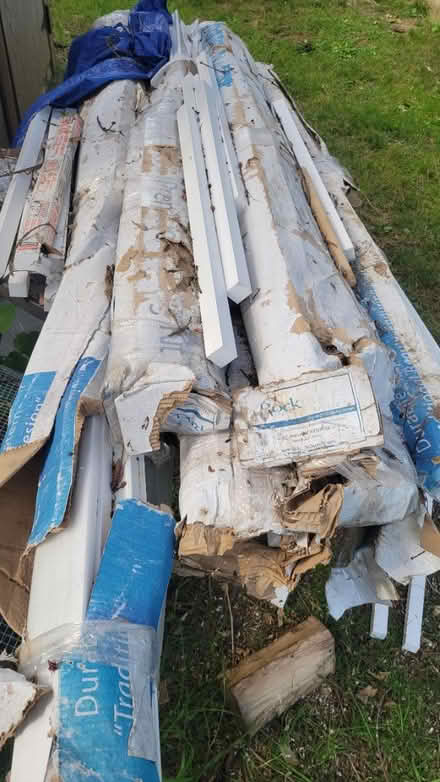Photo of free PVC Deck railing- unused (Aberdeen by train station) #2